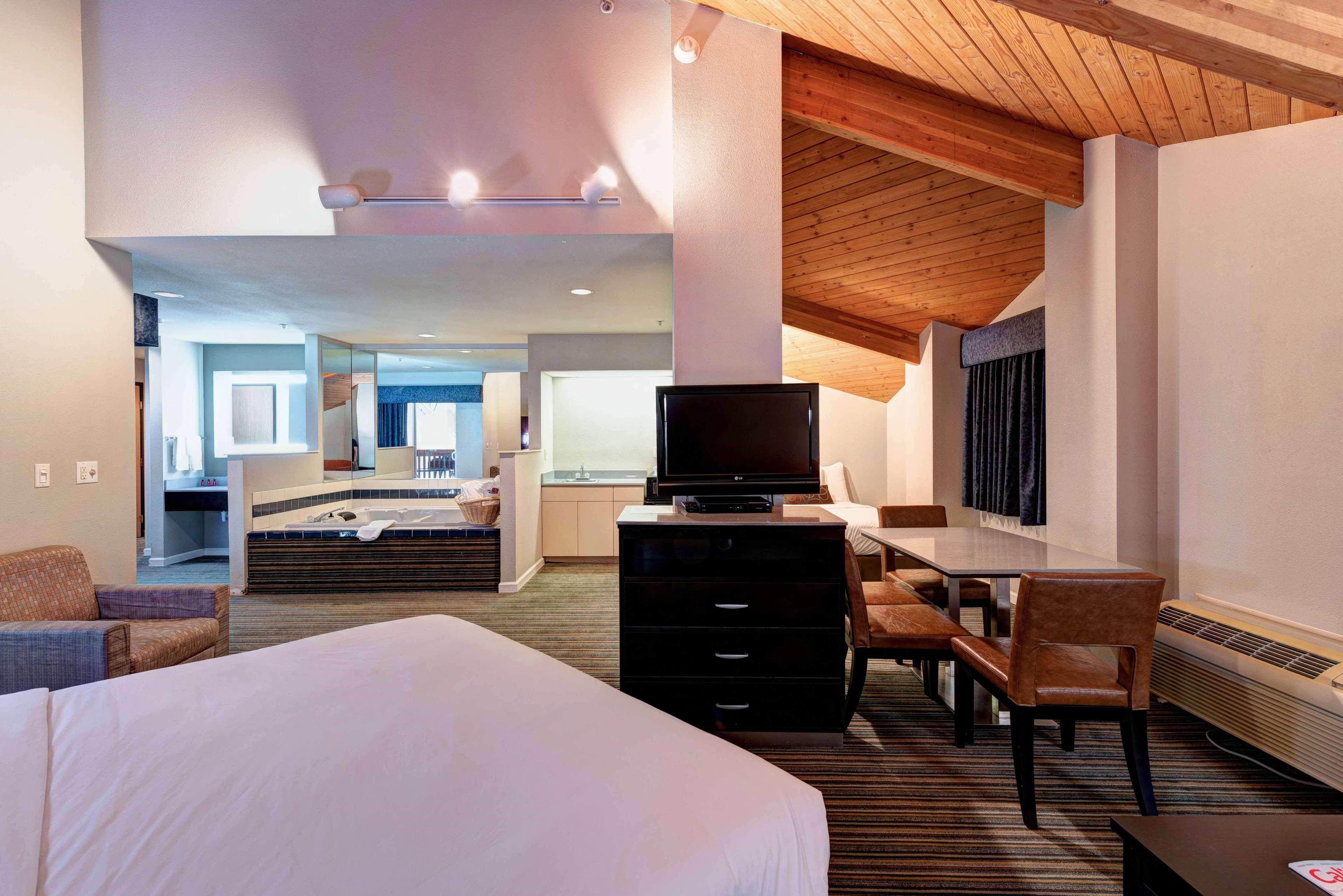 Surestay Plus Hotel By Best Western Redding Kültér fotó