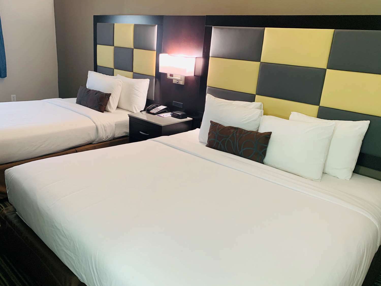 Surestay Plus Hotel By Best Western Redding Szoba fotó